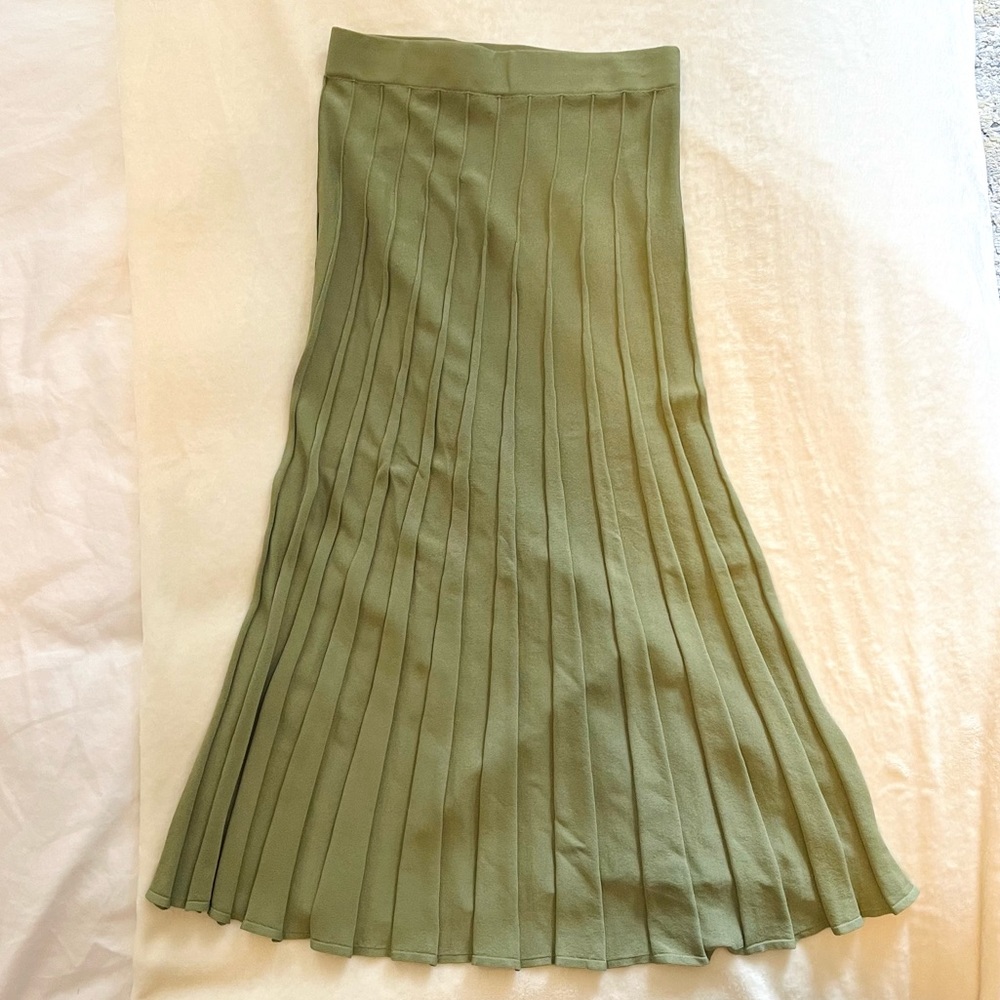 Wilfred Green Pleated Maxi Skirt